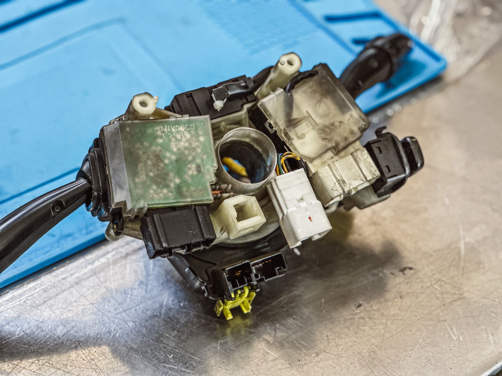 Заміна підрульового перемикача ціна