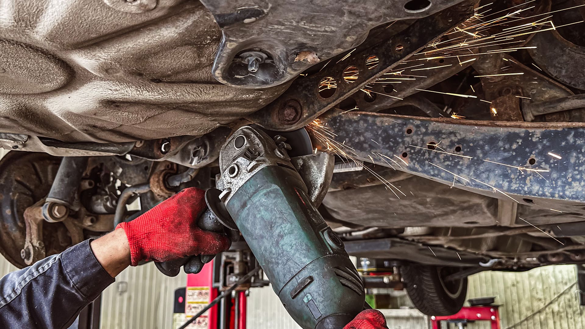 Слюсарний ремонт авто ціна