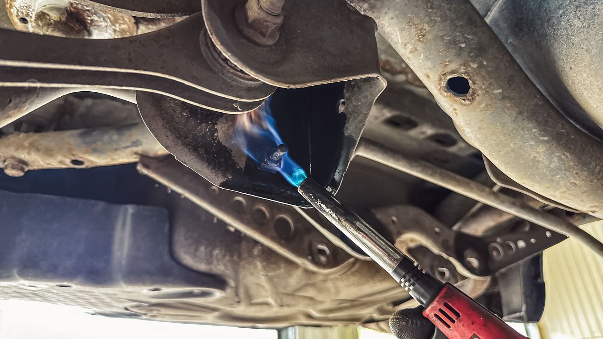 Слюсарні роботи автомобіля ціна