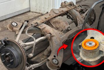 Заміна сайлентблоків підрамника