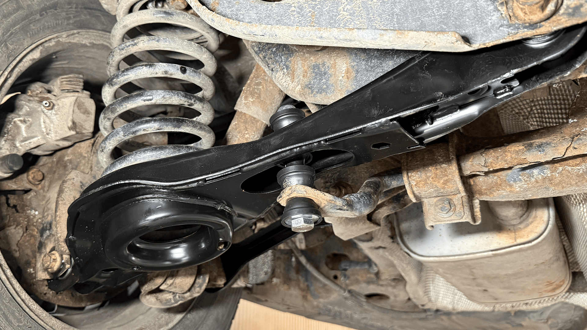 Заміна задньої стійки стабілізатора